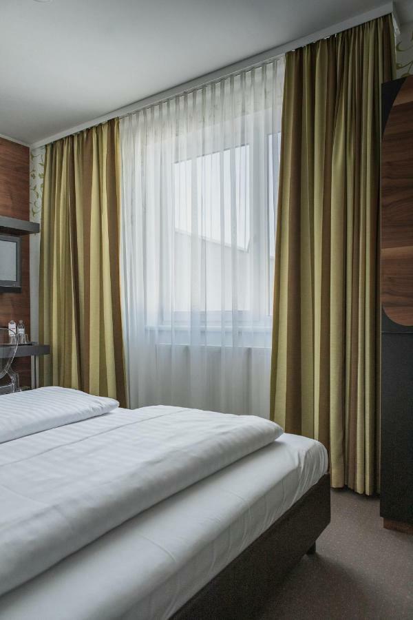 H+ Hotel Ried Ried im Innkreis Exteriör bild